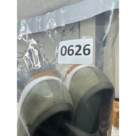 BOGS Womens Waterproof Slip-On Shoes Size 8.5 Olive Green - Picture 8 of 8